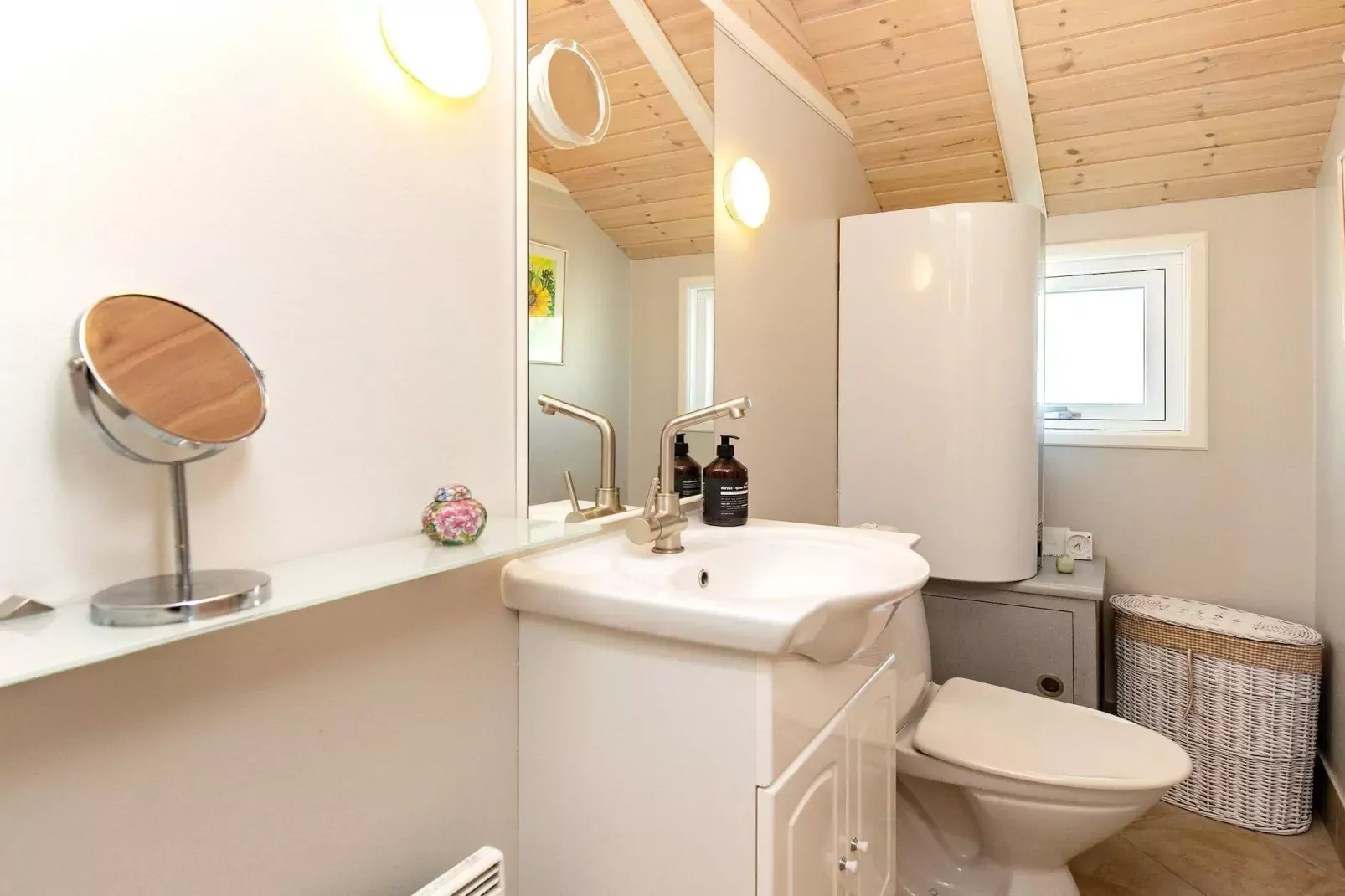 6 person holiday home in Væggerløse-By Traum-Indoor
