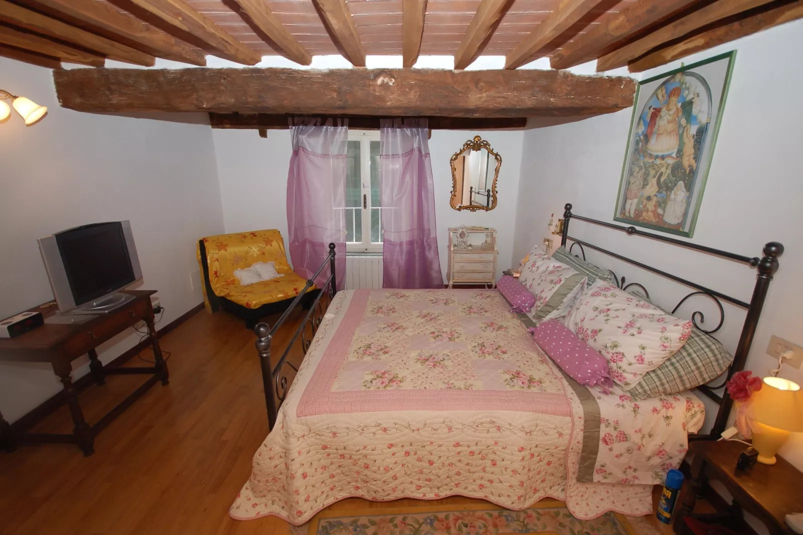 Aria di Lucca-Bedroom