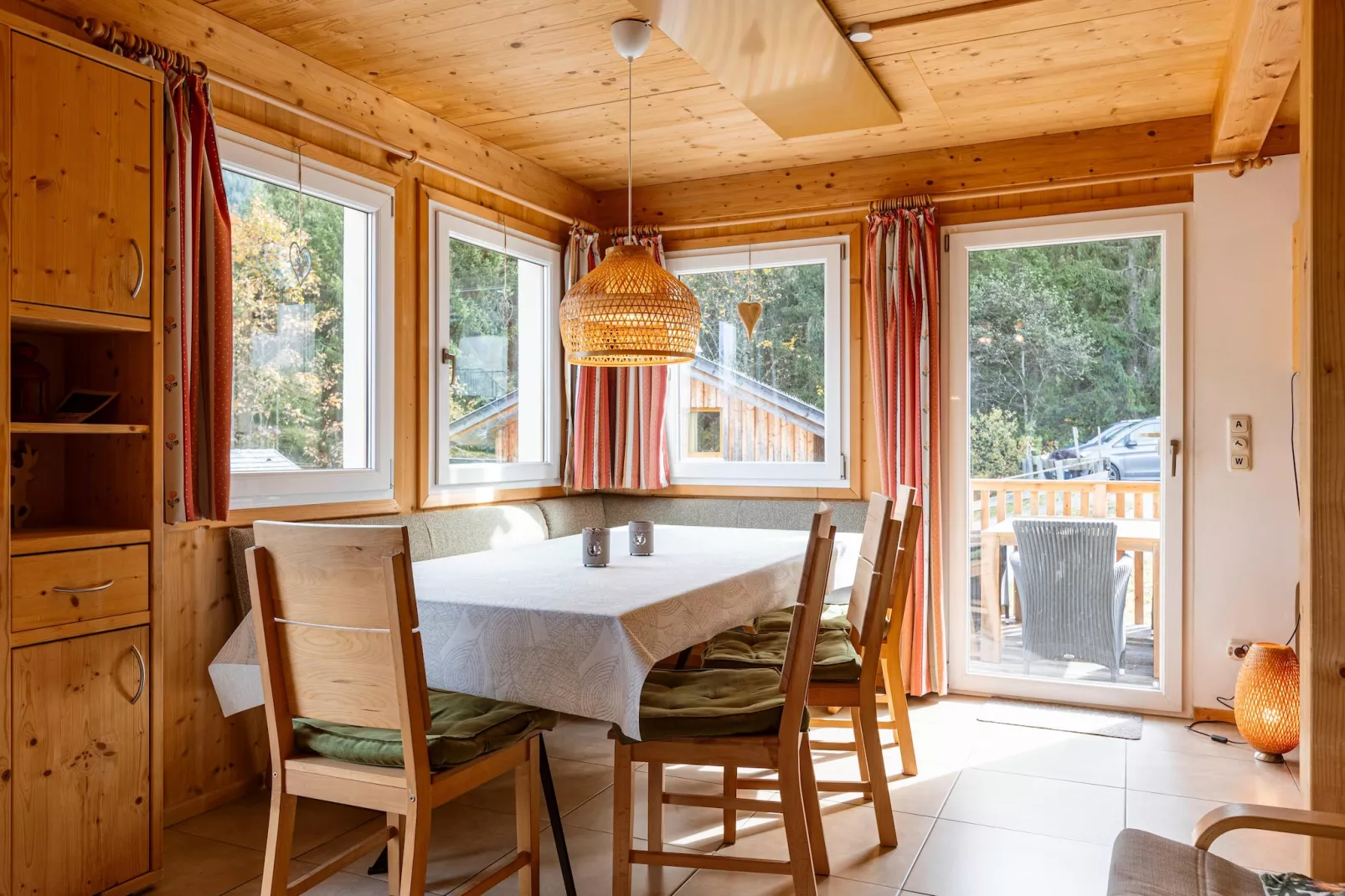 Alpendorf Dachstein West 1-Kitchen