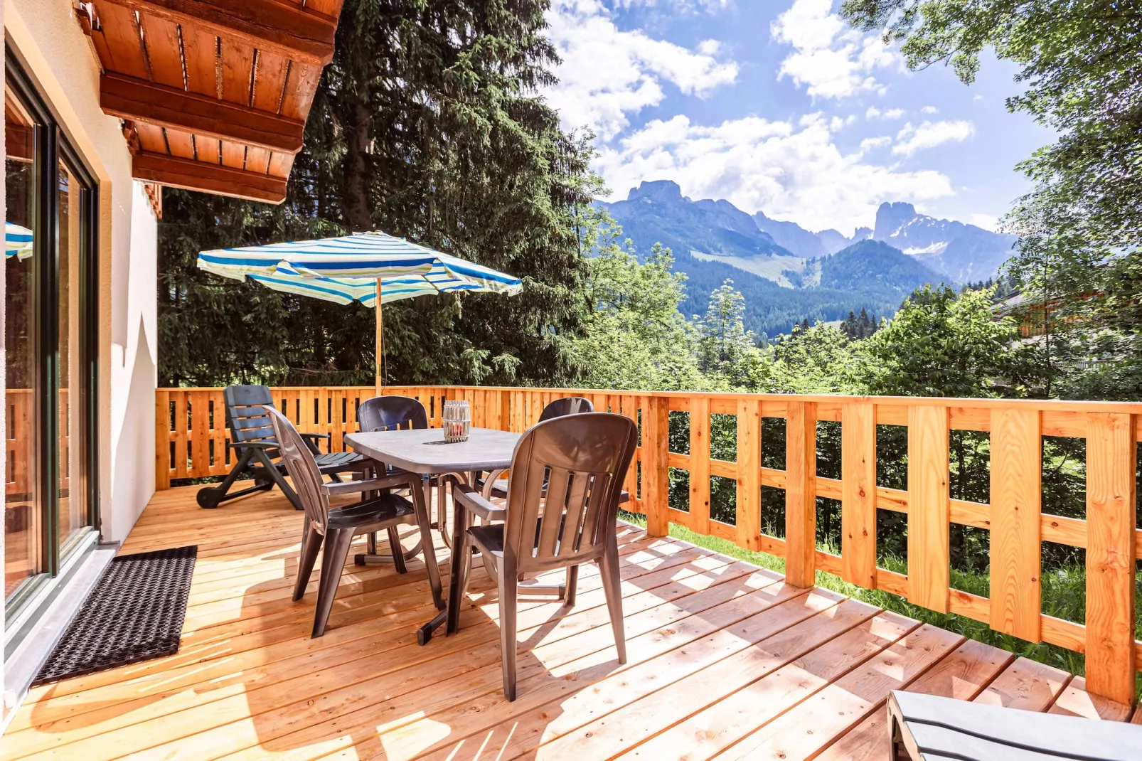Alpendorf Dachstein West 3-Kitchen