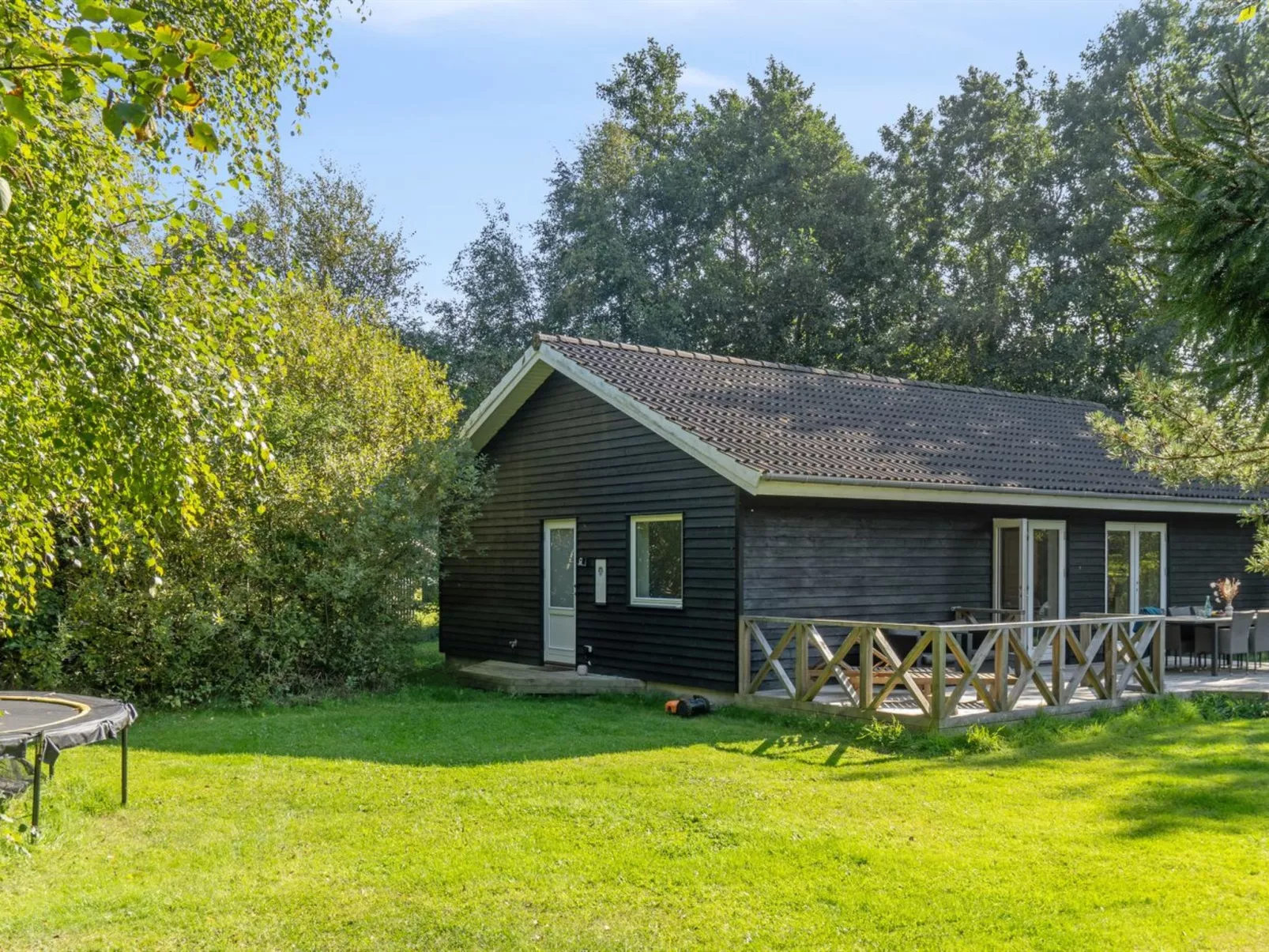 "Pietari" - 1.2km from the sea-Draußen