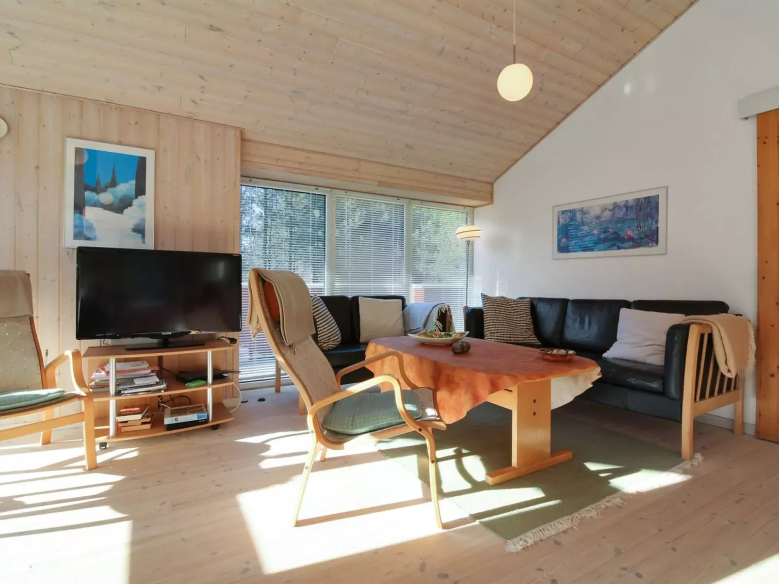 "Nahele" - 500m from the sea-Inside