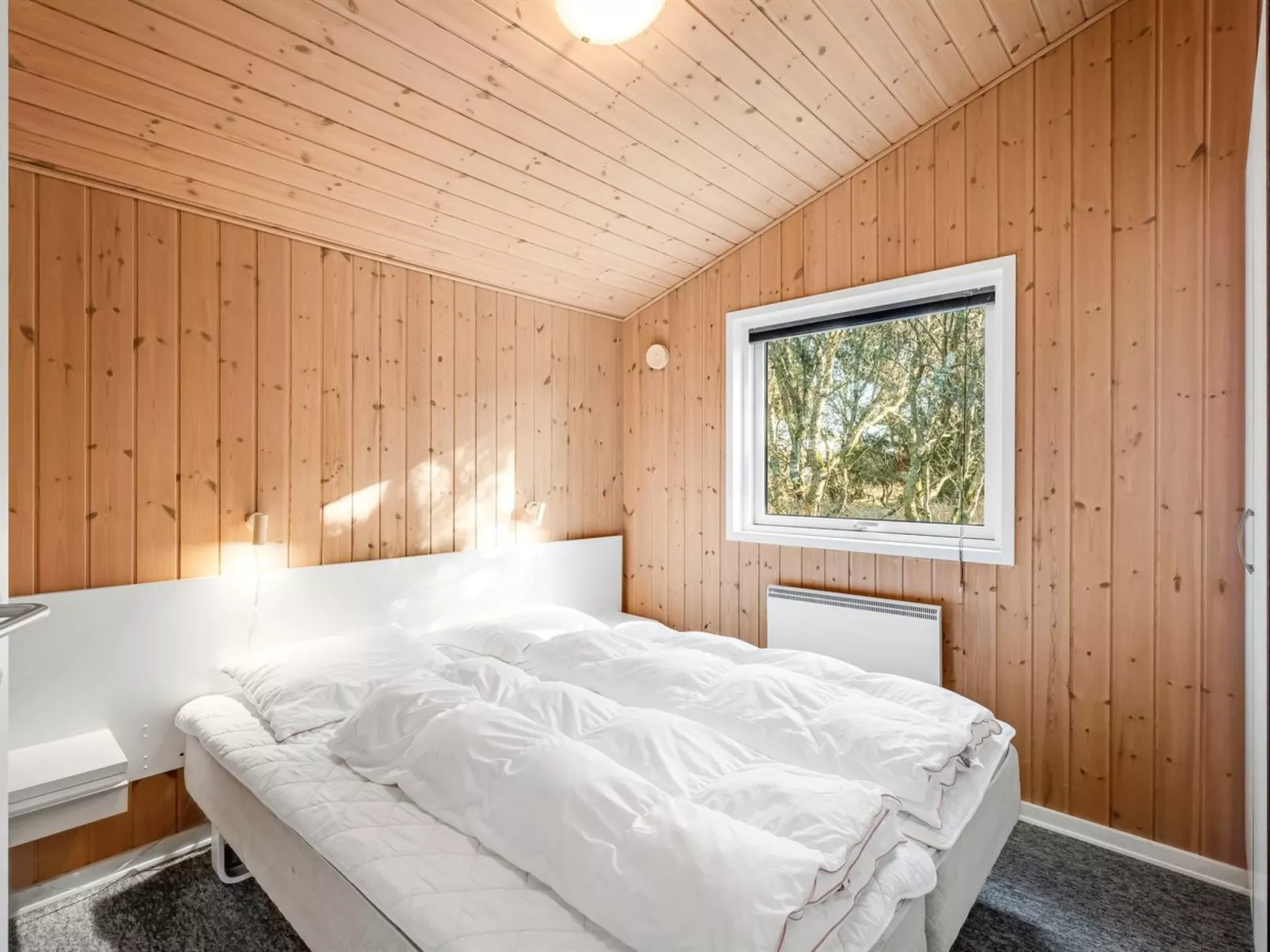 "Jula" - 800m from the sea-Drinnen