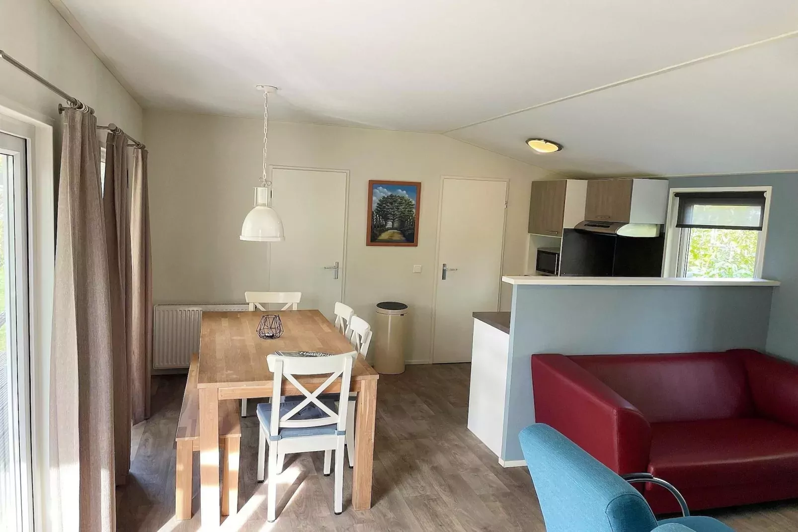 Vakantiepark de Tabaksschuur 2-Dining room