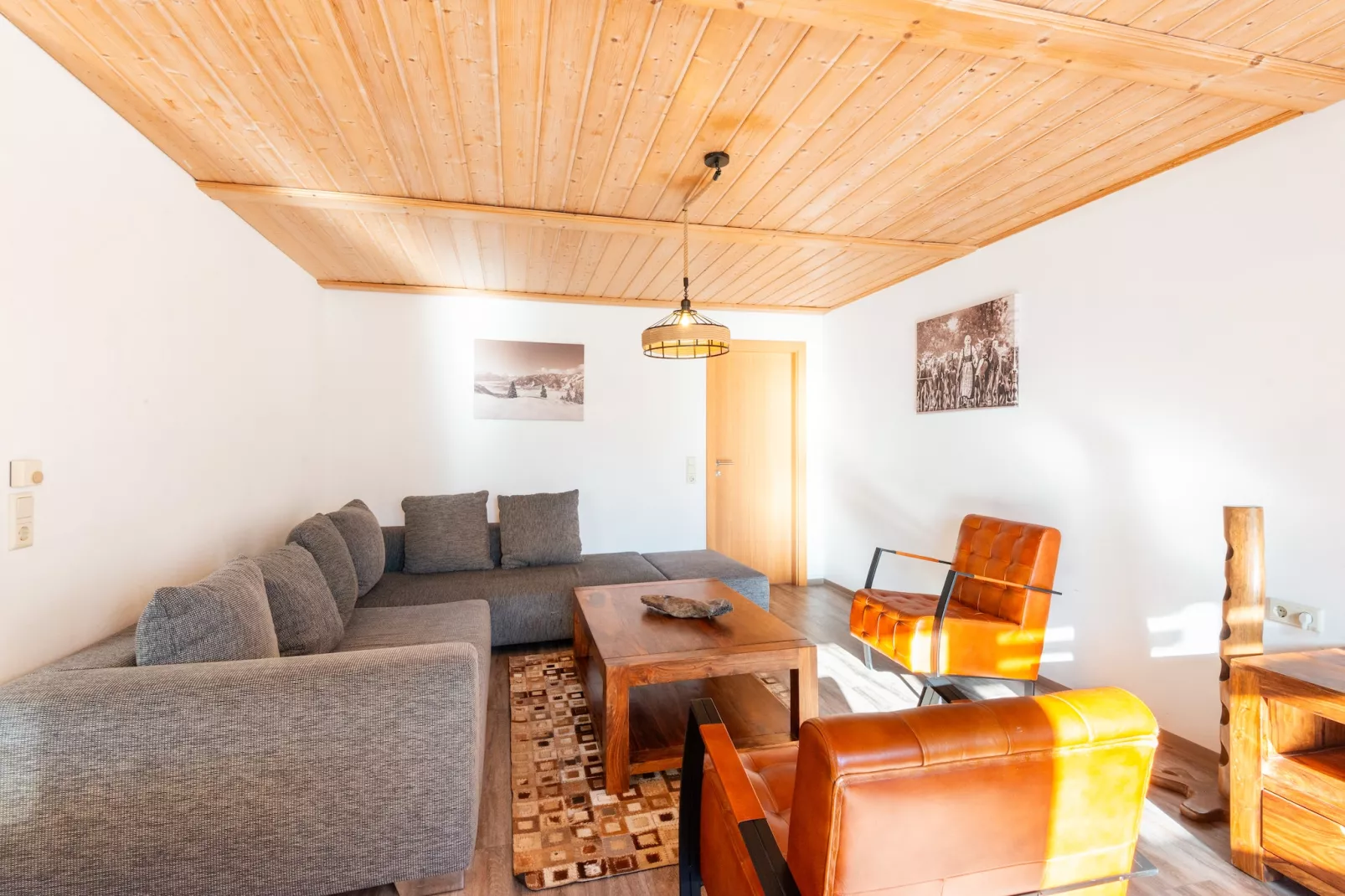 Haus Pichl-Living room