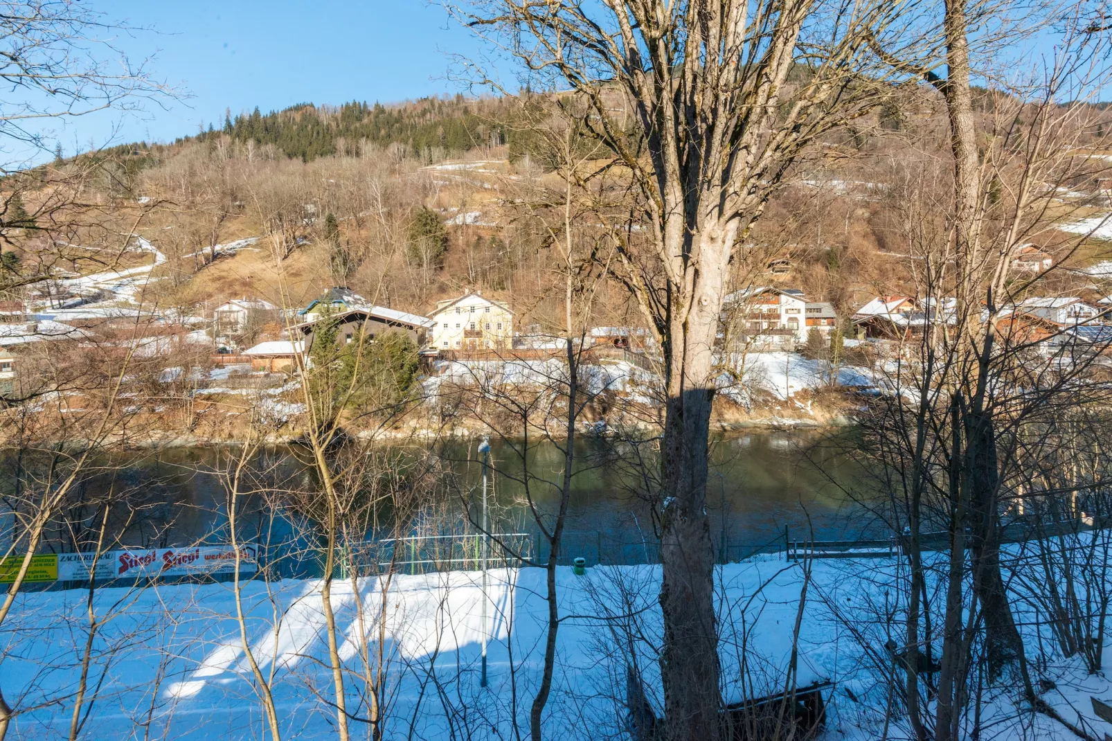 Haus Pichl-Area winter 1km