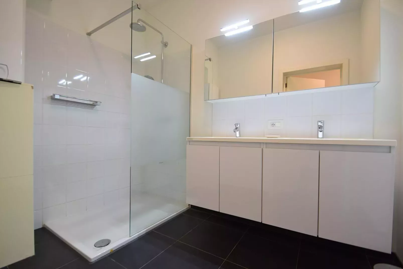 Hofstad Verde 0001-Bathroom