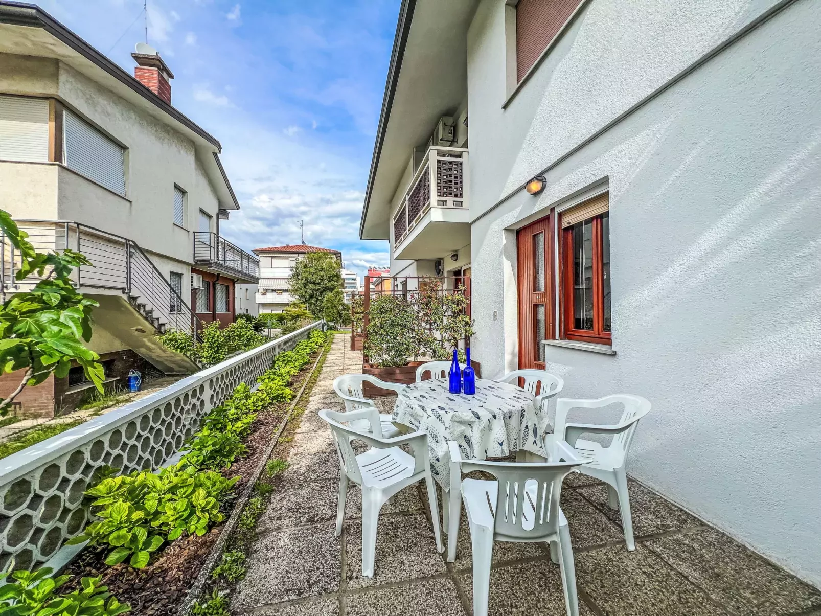 Villa Erica-Outside