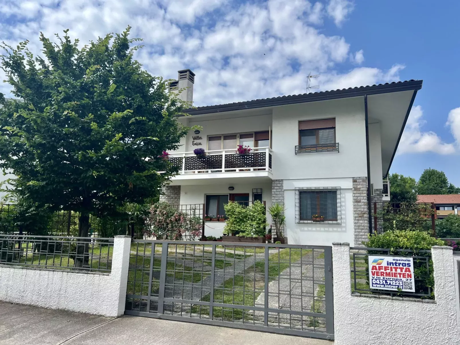 Villa Erica-Outside