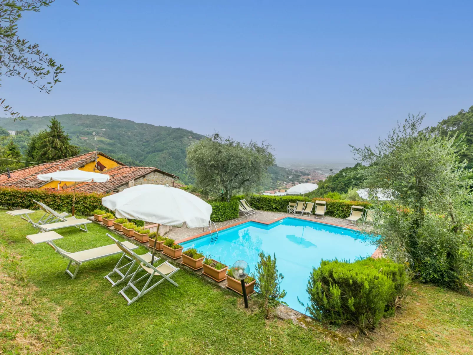 Santa Margherita-Dehors