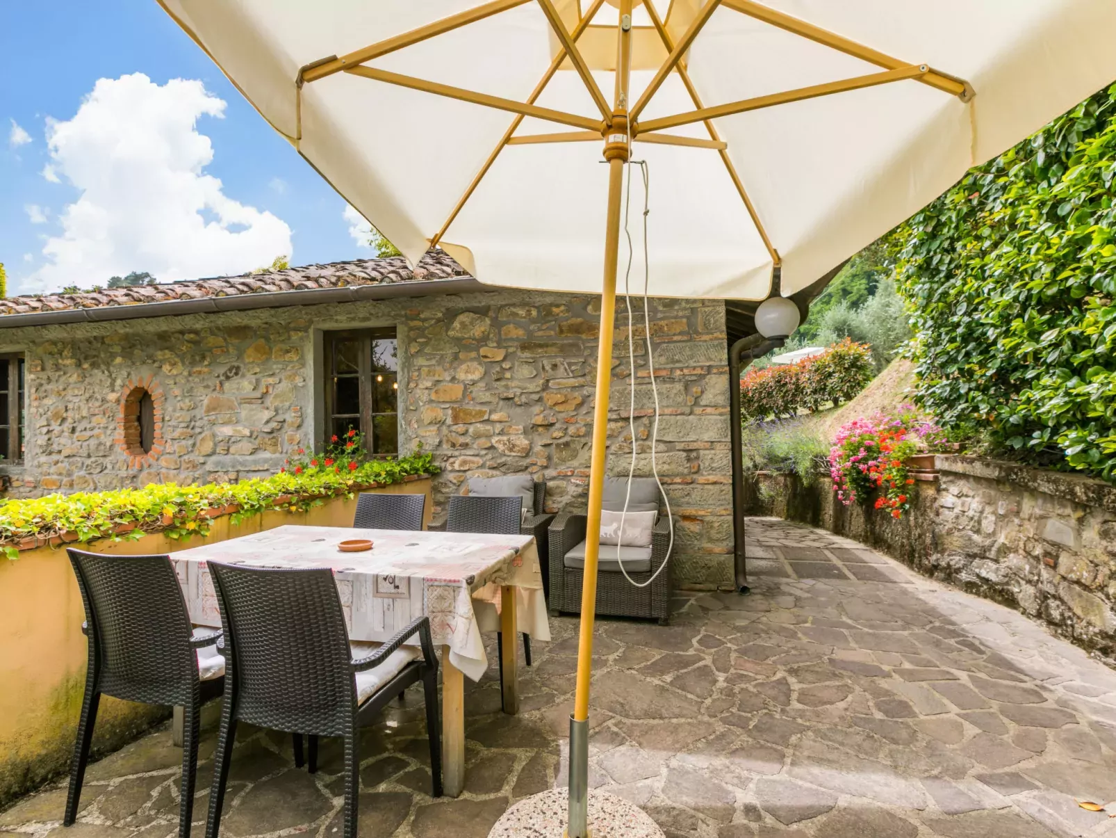 Santa Margherita-Dehors