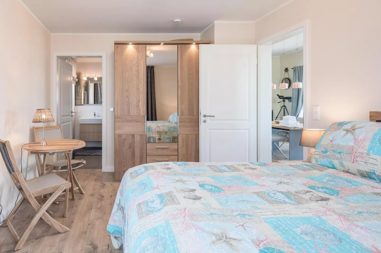 SeeZeichen auf Nordstrand - 4 Personen-Bedroom