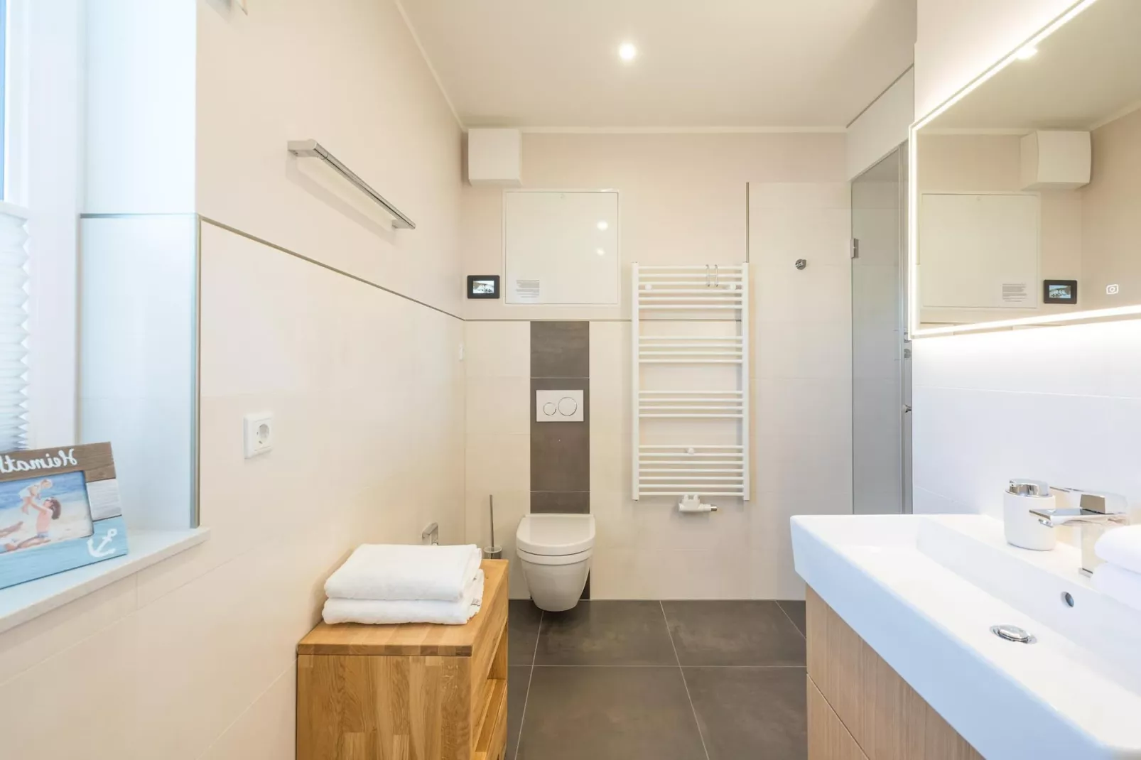 SeeZeichen auf Nordstrand - 4 Personen-Bathroom