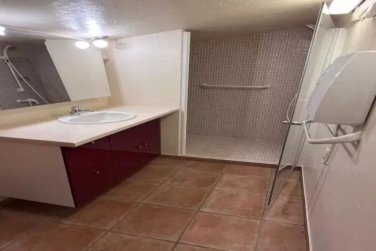 Villa Le Mas des Cerises-Bathroom