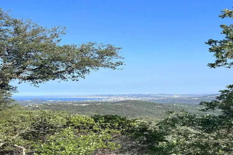Villa Le Mas des Cerises-Areas summer 1km