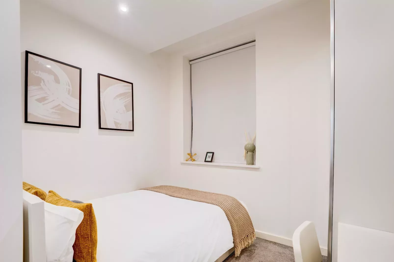 Kingston Luxe Suites Riverside Apartment Belvilla-Bedroom