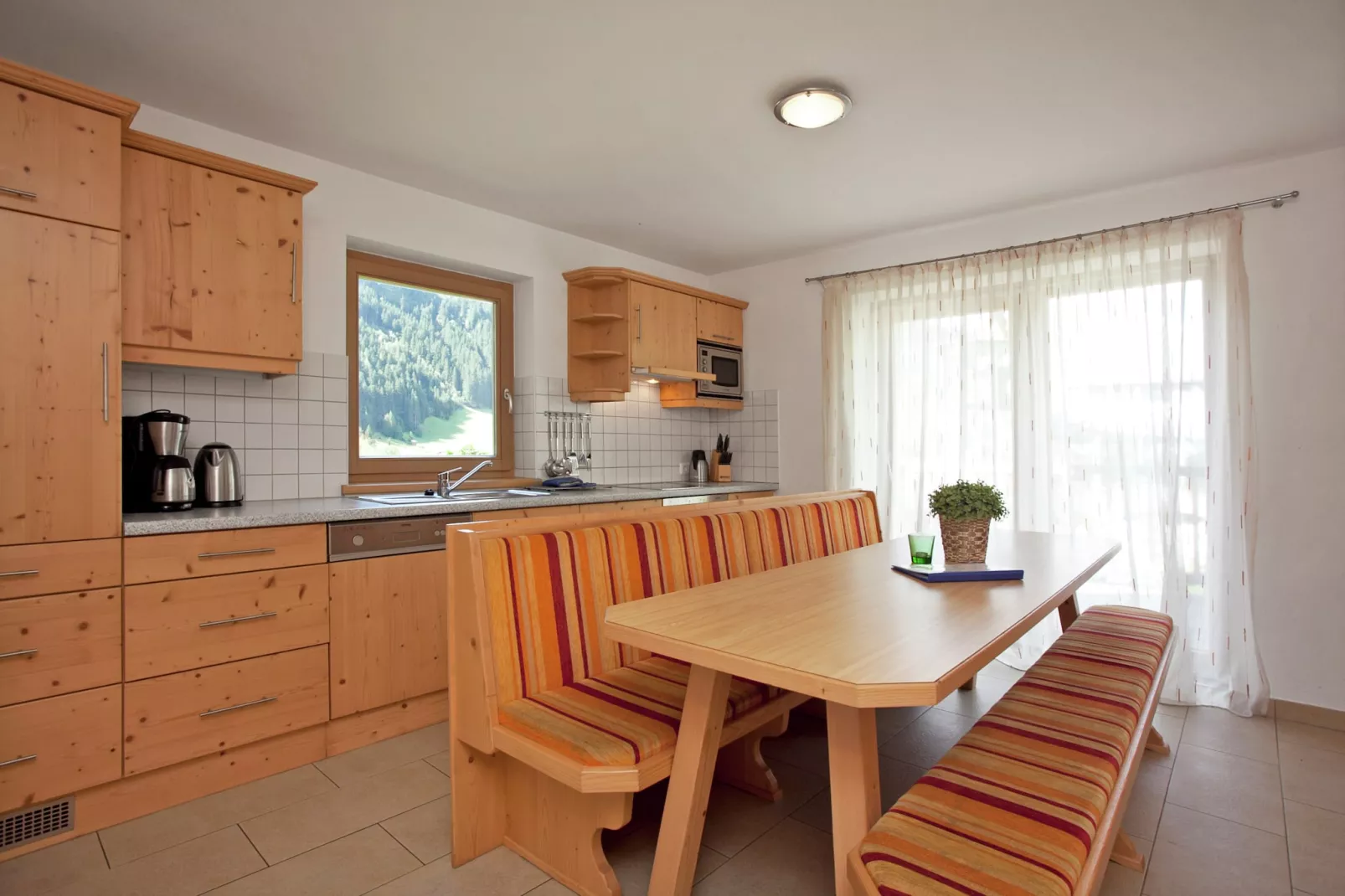 Maisonette am Bad-Dining room