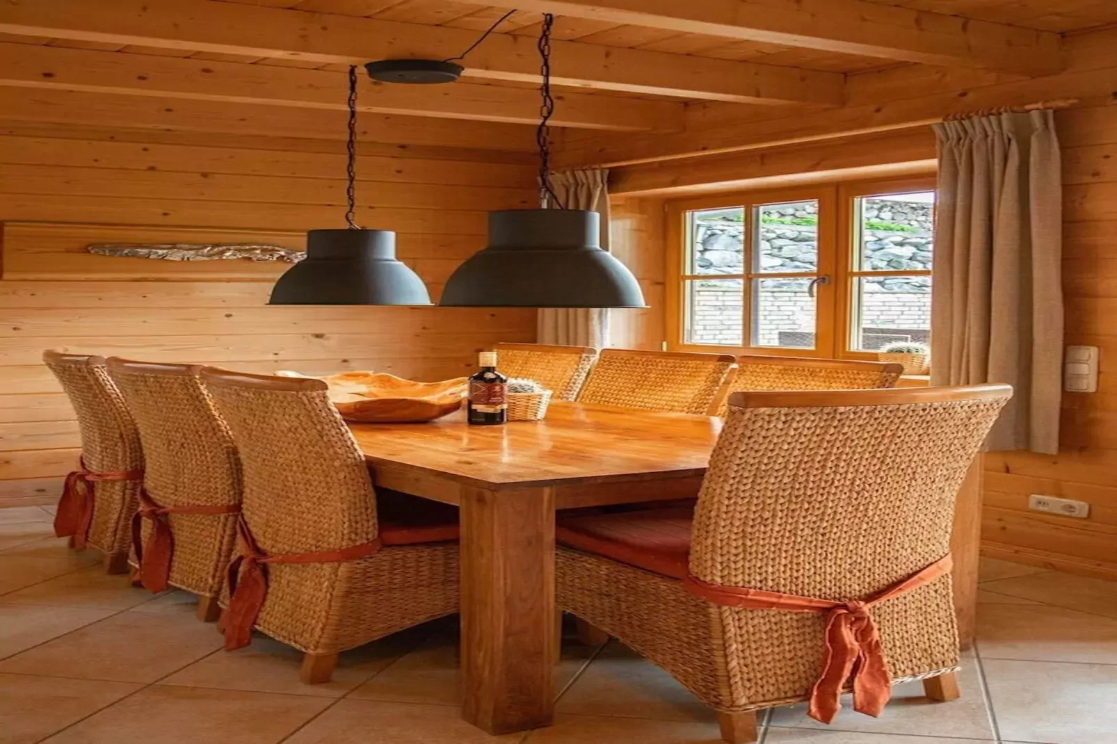 Luxus Blockhaus B-Esszimmer