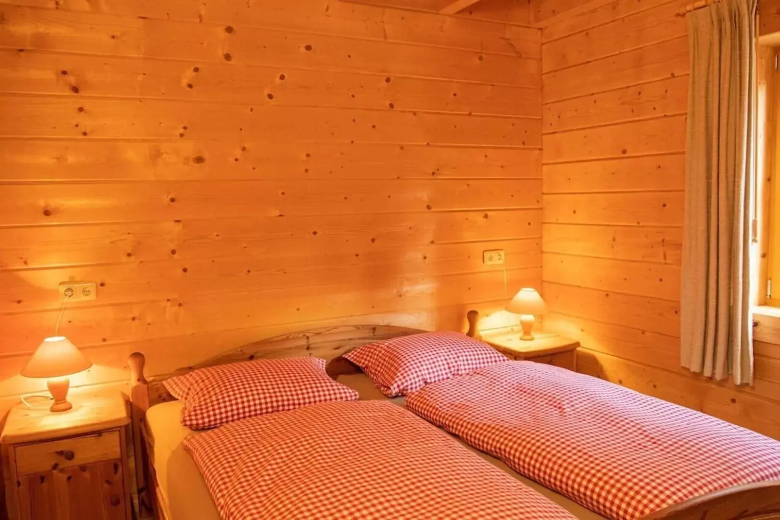 Luxus Blockhaus B-Schlafzimmer