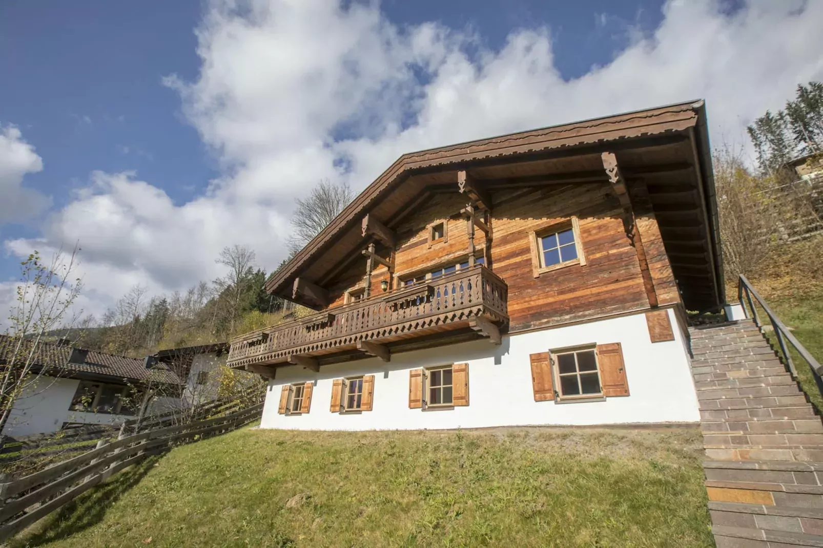 Chalets im Wald-Exterior in summer