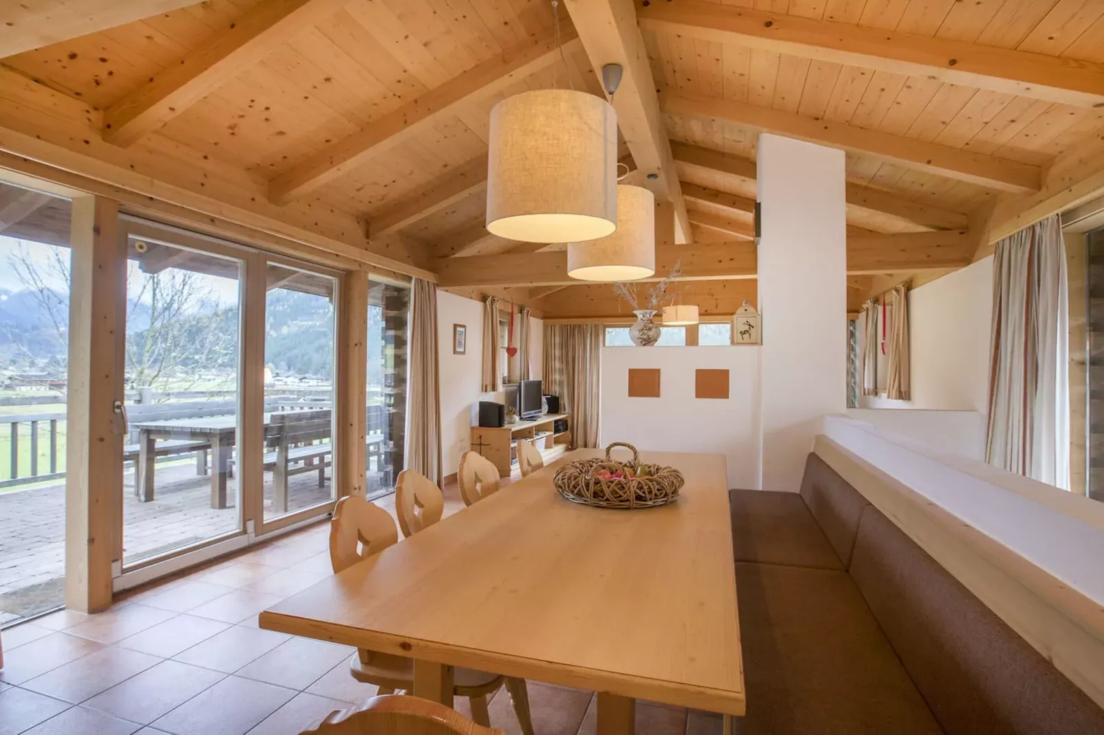 Chalets im Wald-Dining room