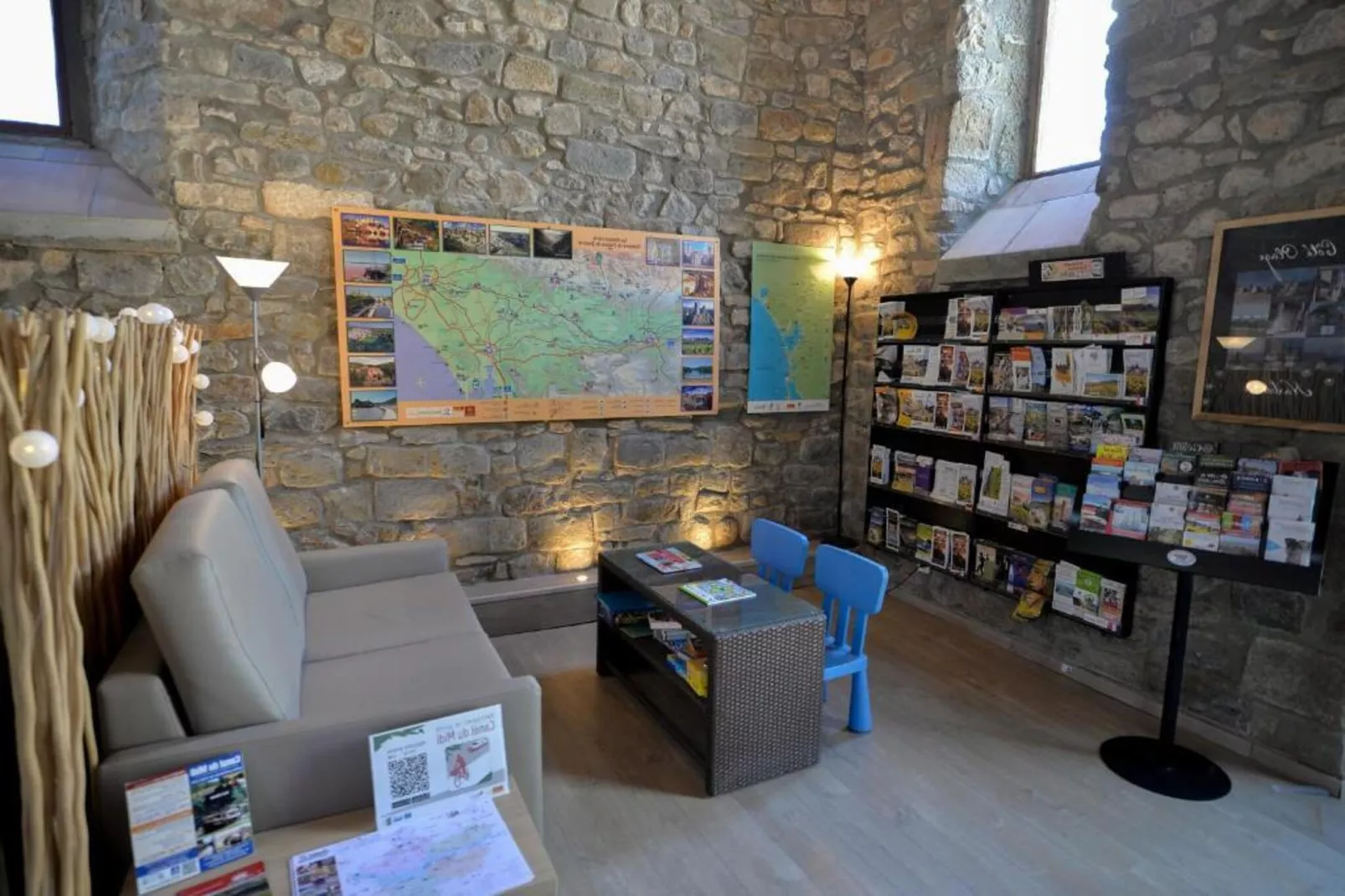 Résidence du Château de Jouarres - Azille // Apt Mezzanine 4 pers-Living room