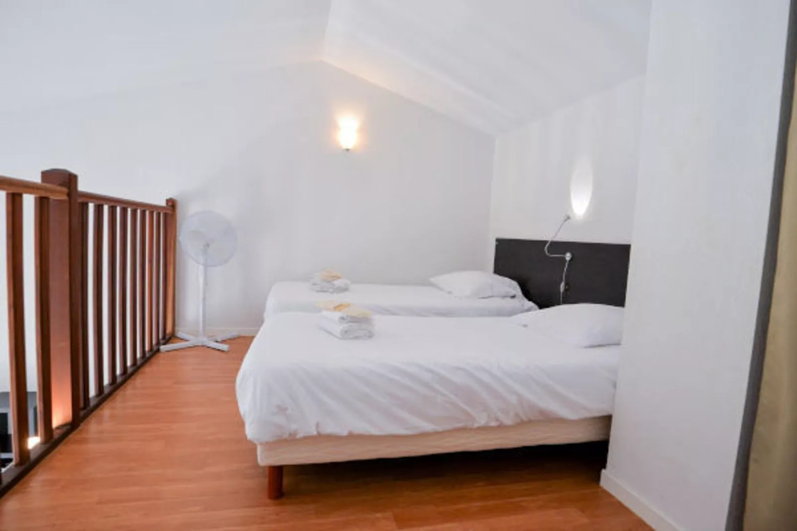 Résidence du Château de Jouarres - Azille // Apt Mezzanine 4 pers-Bedroom