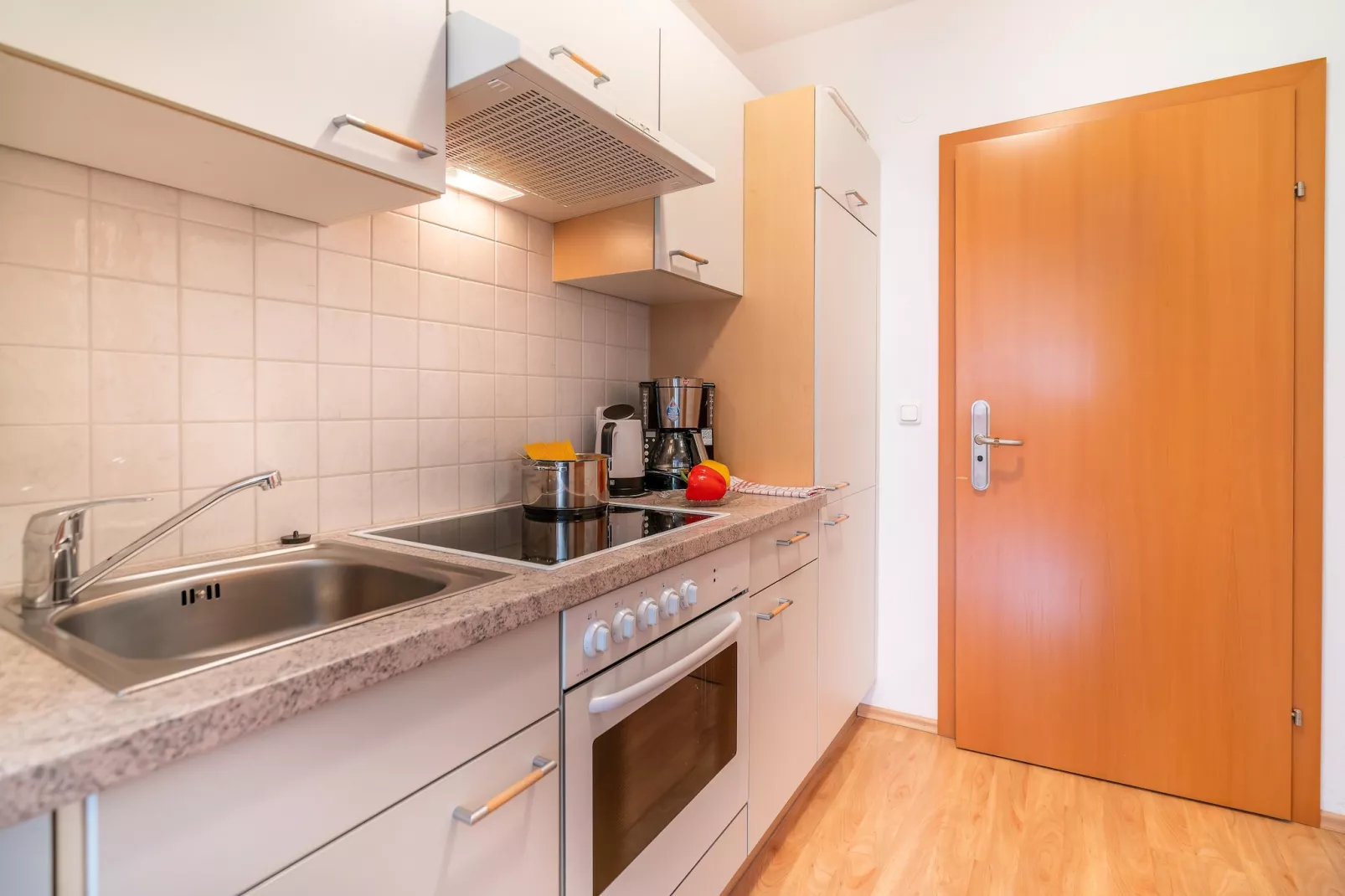 Apartment 4-Atmosphere