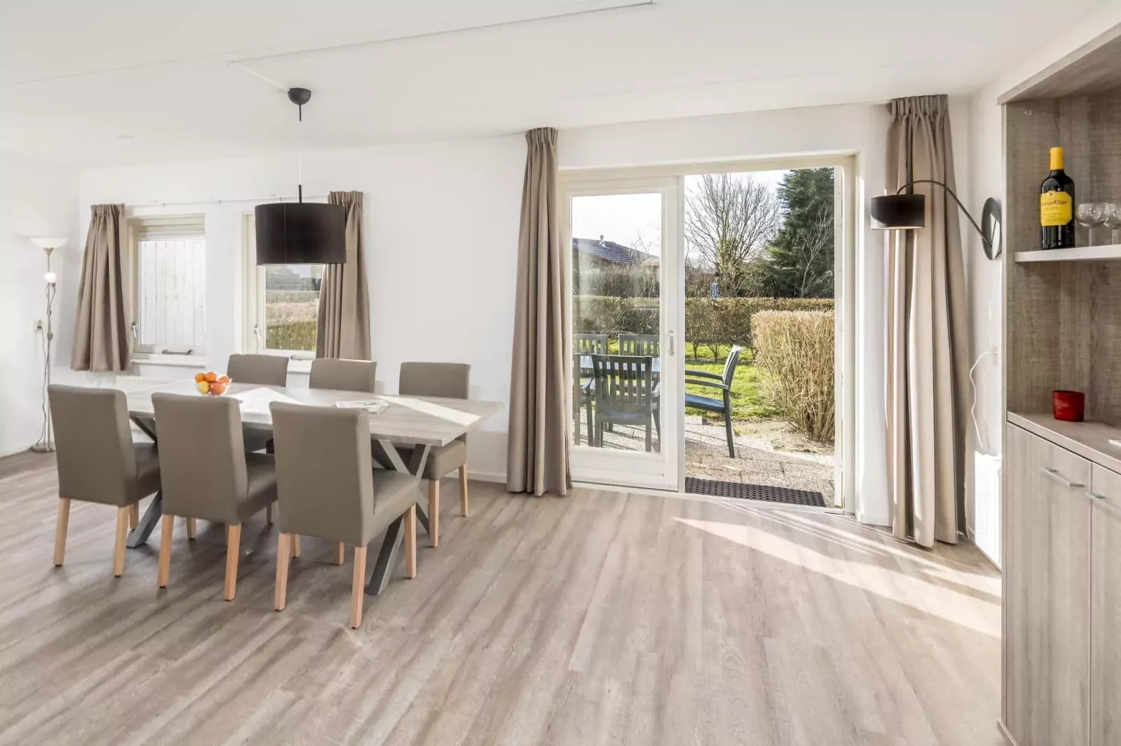 Vakantiepark Soeten Haert 13-Esszimmer