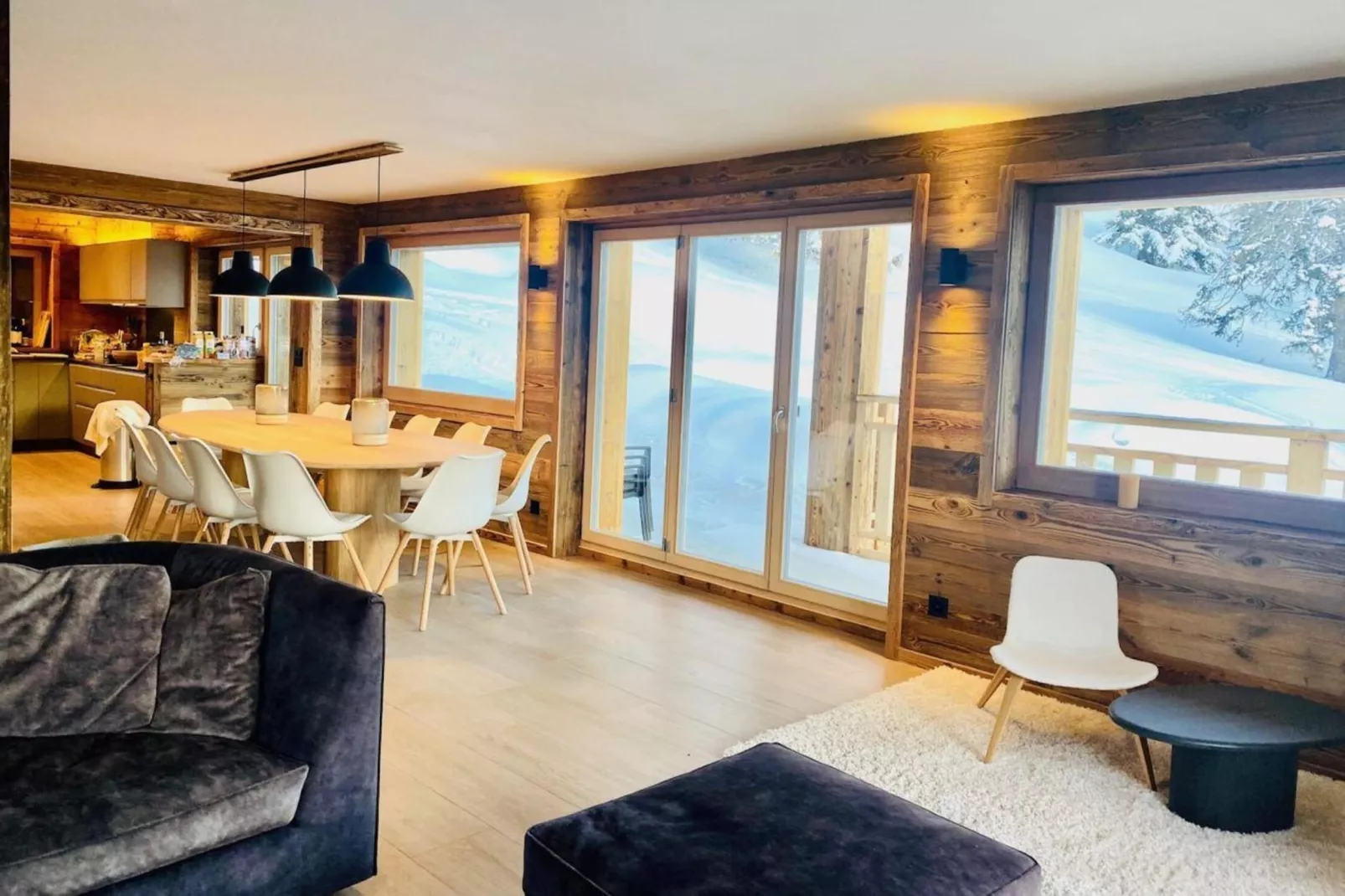 Paradis Perdu SKI IN & QUIET chalet 14 personnes-Dining room