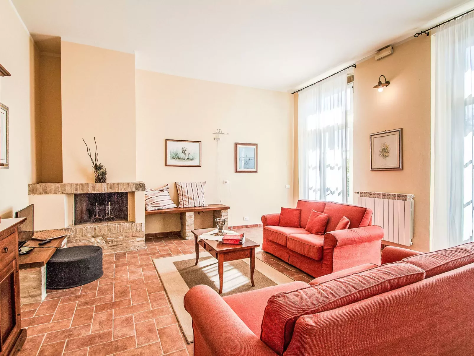 Tenuta-Inside