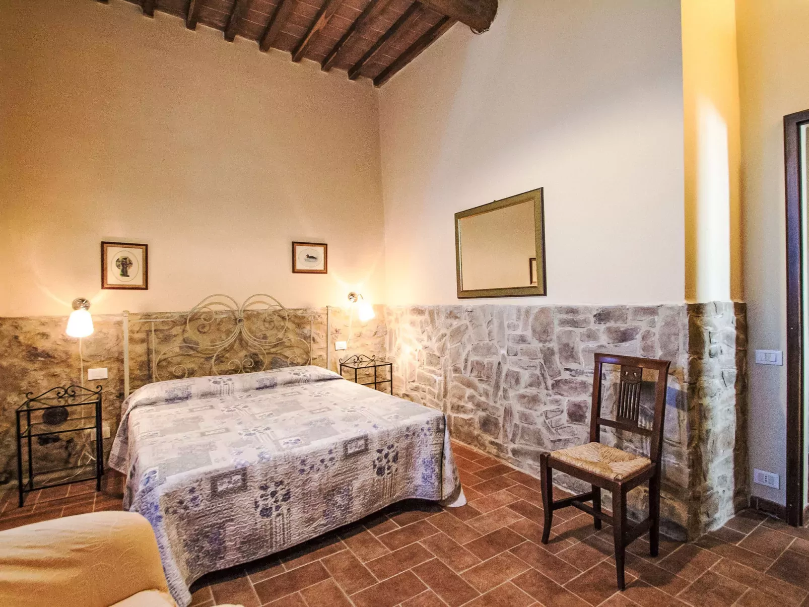 Tenuta-Inside