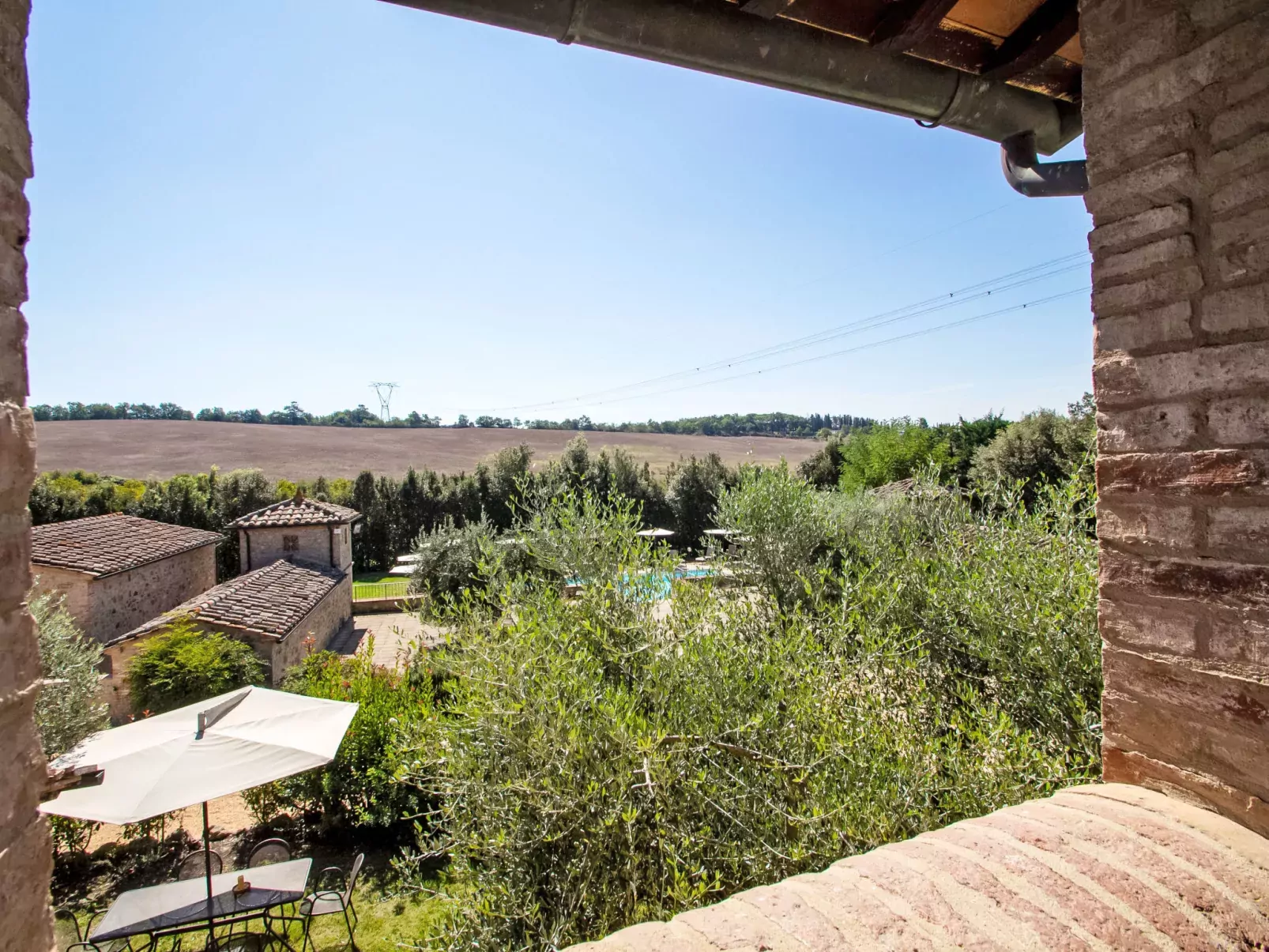 Tenuta-Outside