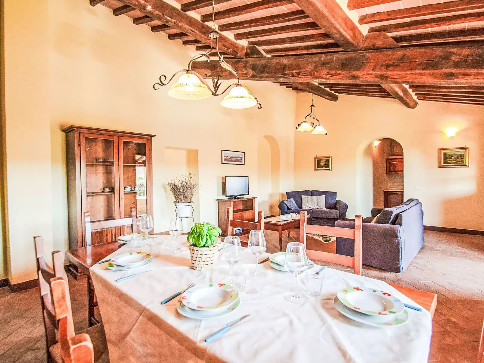 Tenuta-Inside