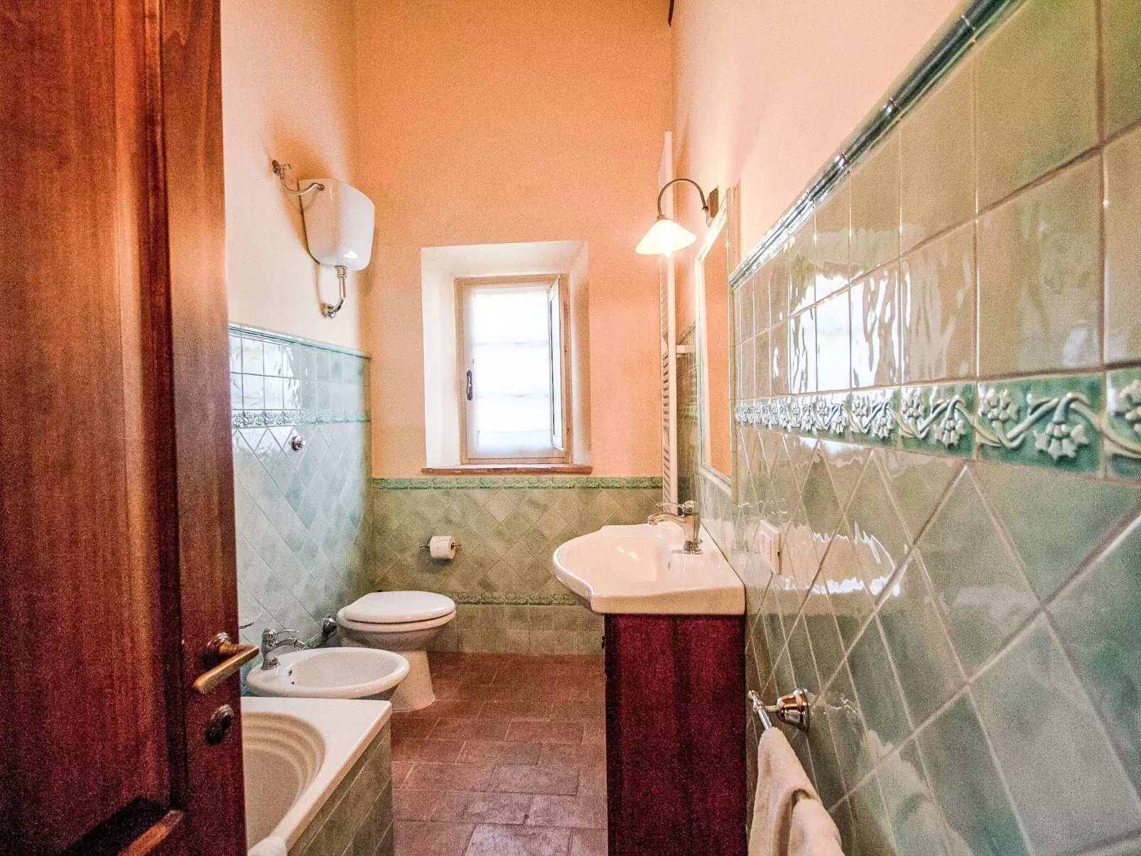 Tenuta-Inside