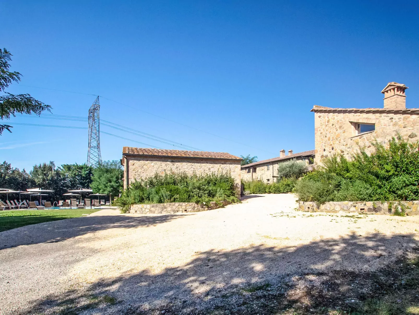 Tenuta-Outside