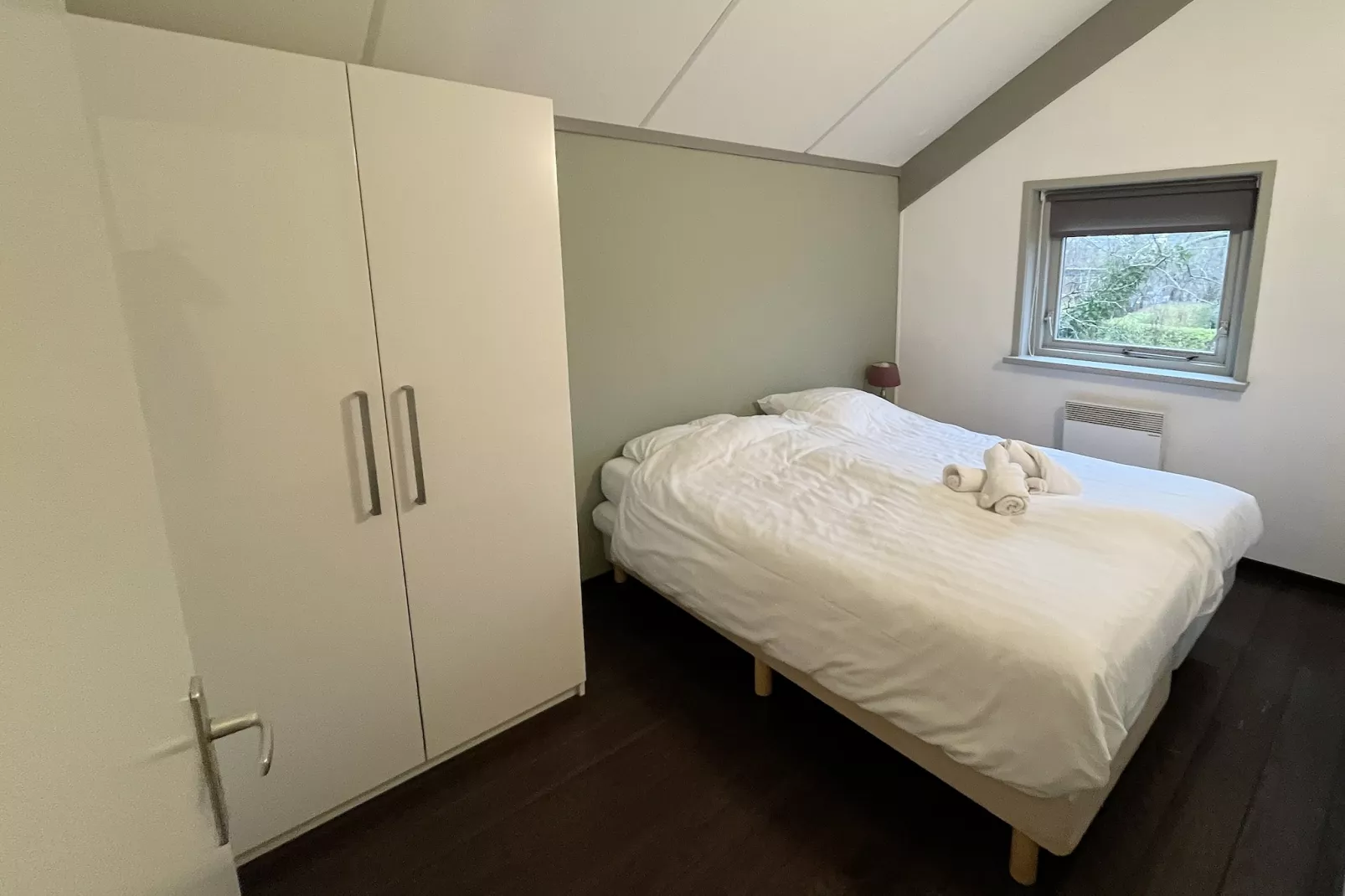Yné Lijte 68-Bedroom