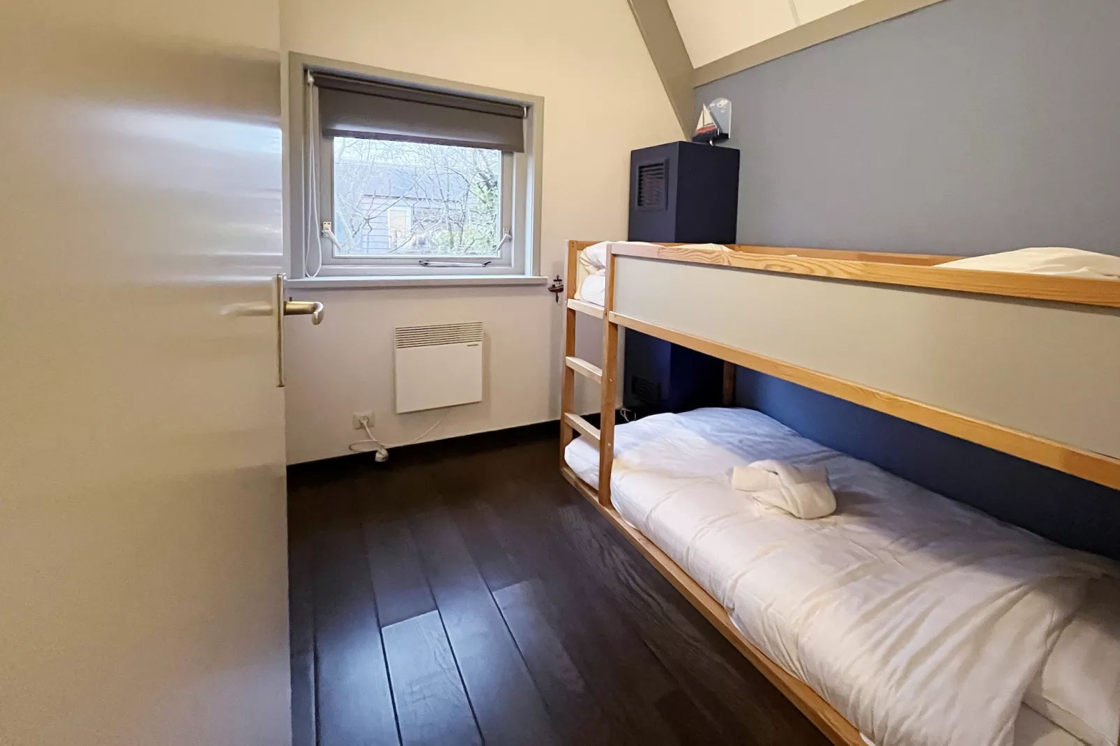 Yné Lijte 68-Bedroom