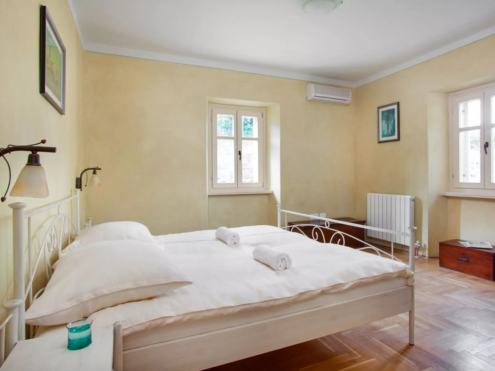 Villa Palachina Antishova-Inside