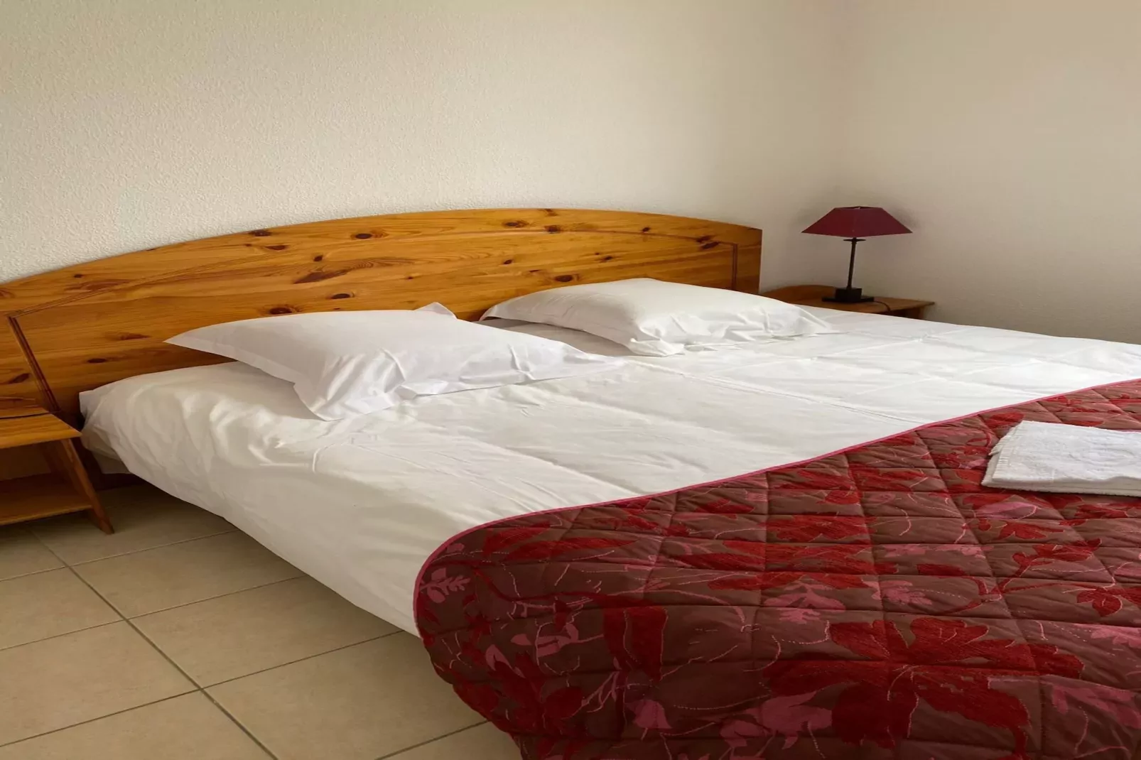 Résidence Les Sources - Montbrun-les-Bains // Apt T3 - 6 pers  3P6-Bedroom