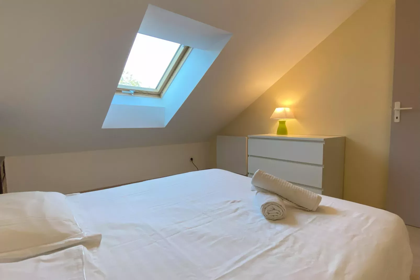 Maison de vacances 200 m mer St Pair sur Mer-Bedroom