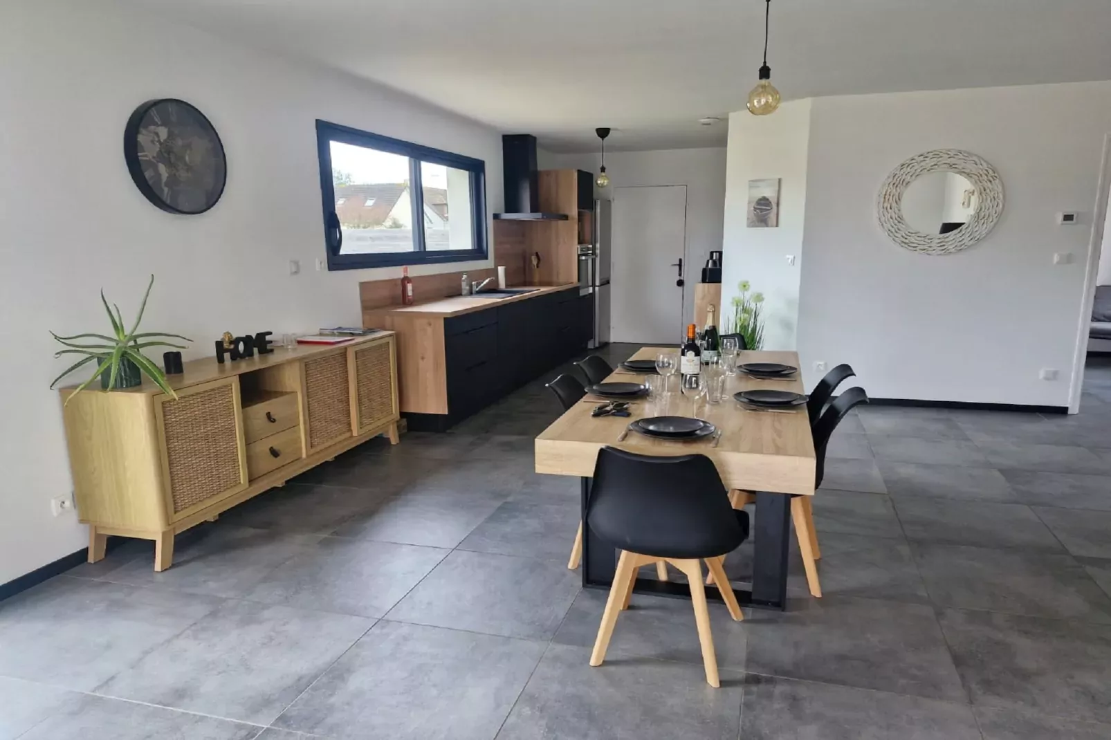 Maison près de la Plage Normande-Esszimmer