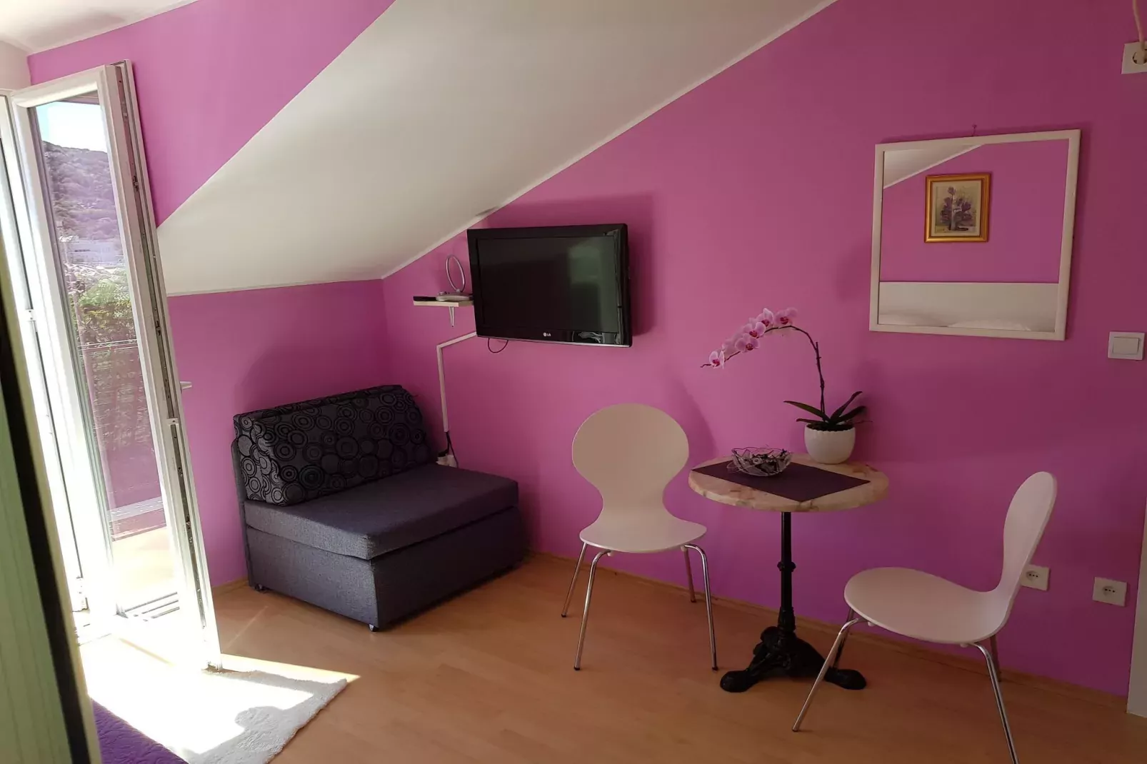 Guest House Avdic - Studio Apartment with Balcony-Living room