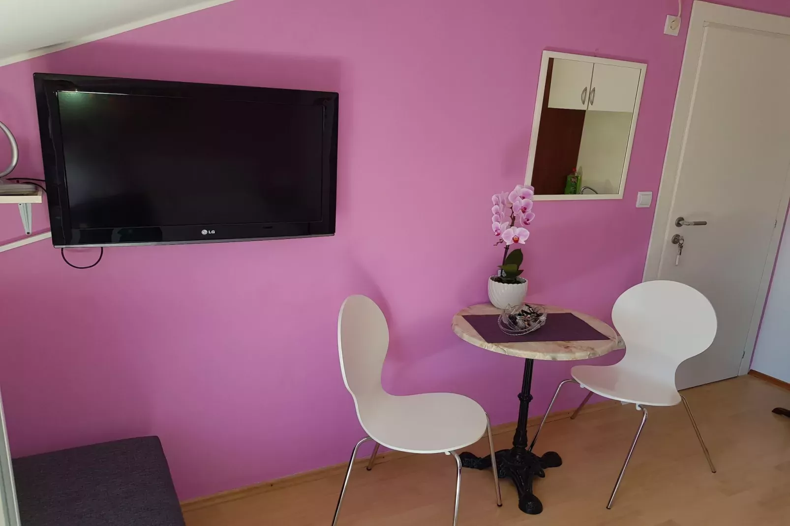 Guest House Avdic - Studio Apartment with Balcony-Living room
