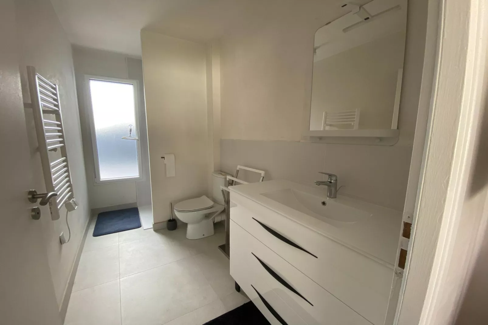 Charmant appartement indépendant-Bathroom