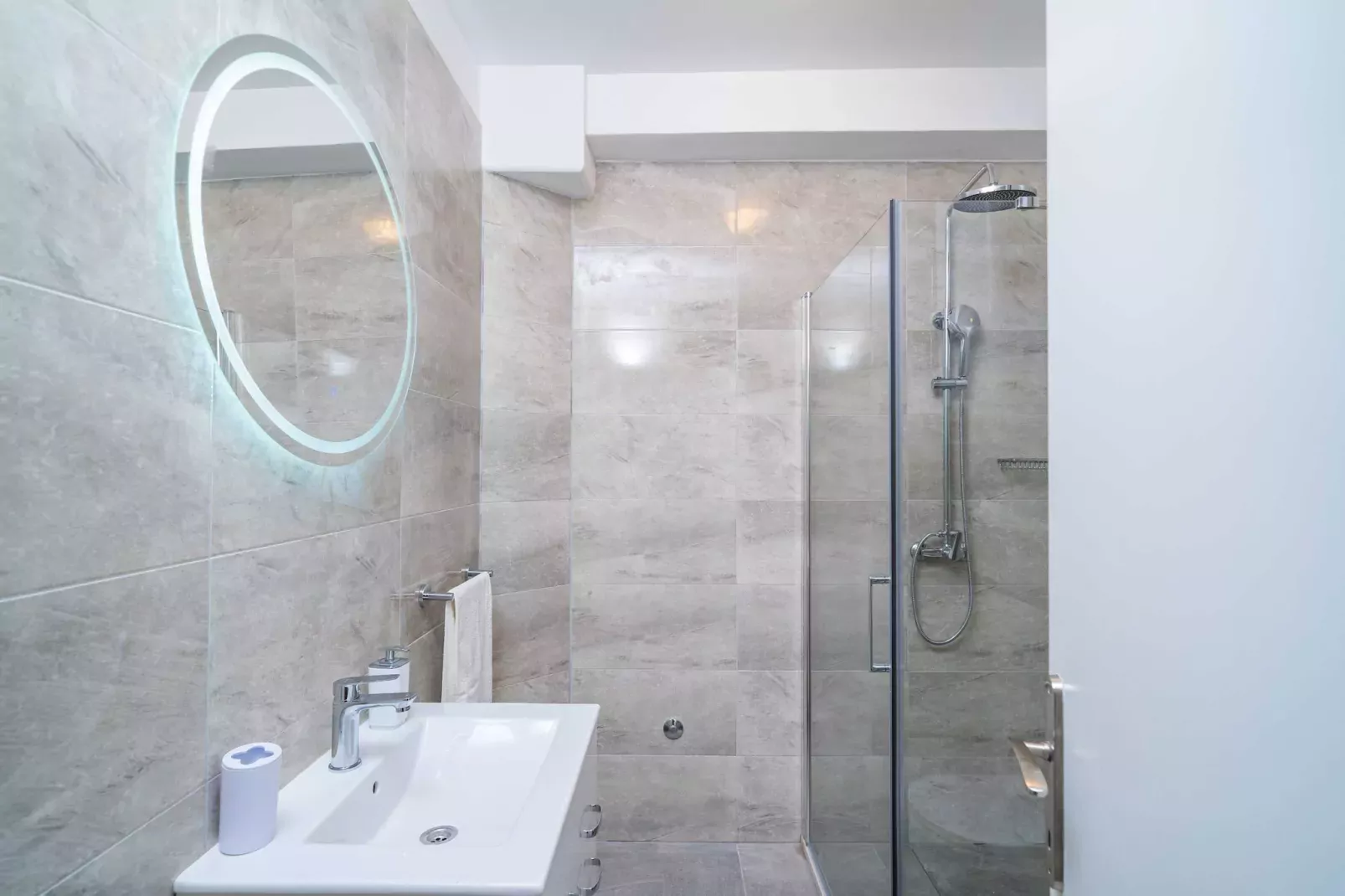 Apartments Vulicevic - Apartment Vulicevic A1 ( free private parking )-Bathroom