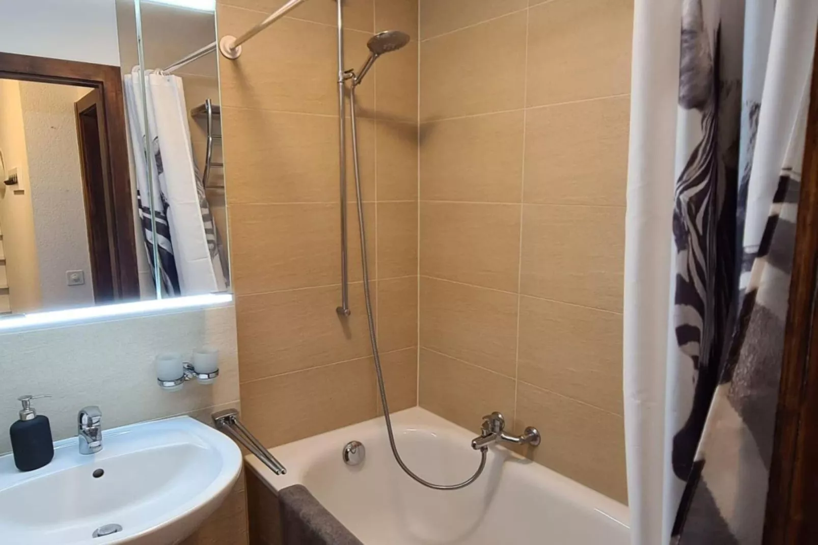 Greppons N 012 - MOUNTAIN apartment 6 pers-Fitnessraum