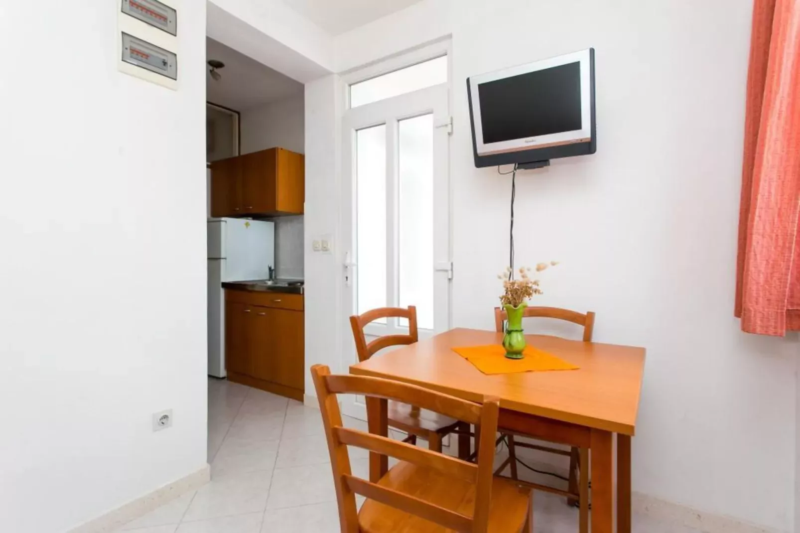 Guest House Old Town View- One Bedroom Apartment (2 Adults)-Dining room