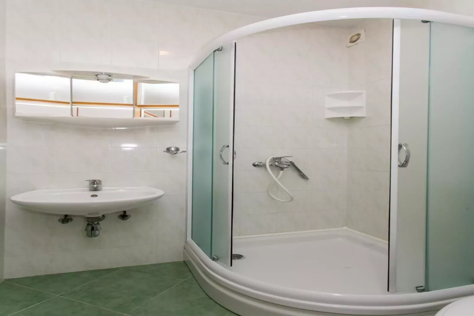 Guest House Old Town View- One Bedroom Apartment (2 Adults)-Bathroom