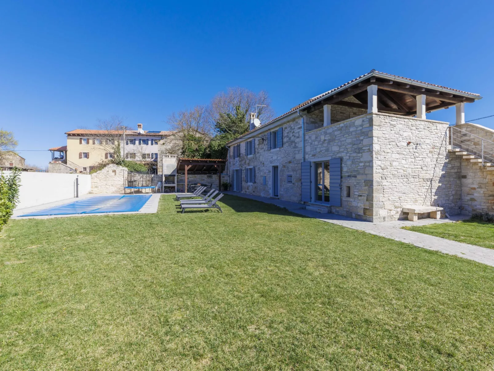 Villa Mirta-Dehors
